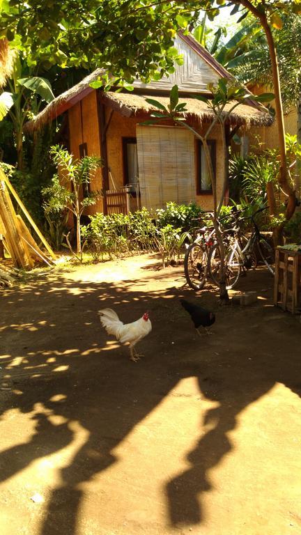 Hotel Lima Bintang à Gili Trawangan Extérieur photo