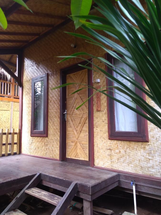 Hotel Lima Bintang à Gili Trawangan Extérieur photo